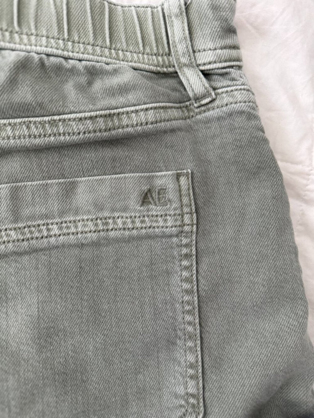 American Eagle denim Shorts - Picture 2 of 4